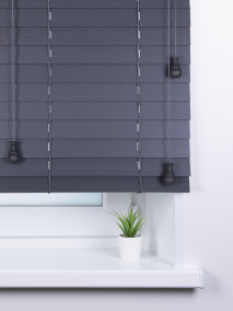 Жалюзи деревянные горизонтальные, Дерево графитовый50 мм, 25 мм